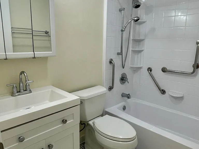 402 Dodd Ct NW — Photo 20