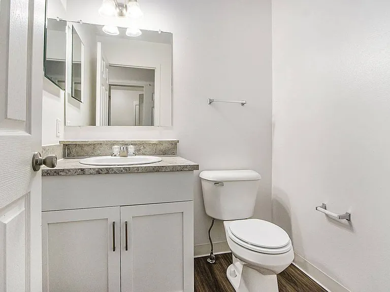 Gull Prairie/Gull Run Apartments and Townhomes — Photo 155