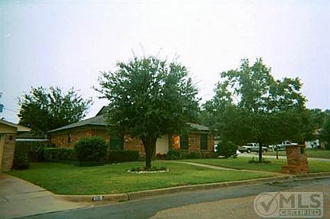2nd image of 609 Allencrest Dr
