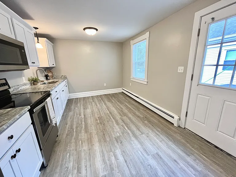 7-9 Pleasant St #7D — Photo 6