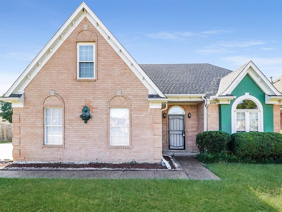 1st image of 8939 Grandbury Pl