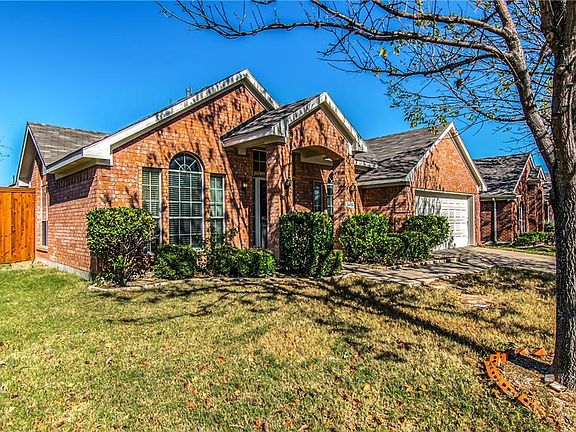 3rd image of 3410 Francis Dr