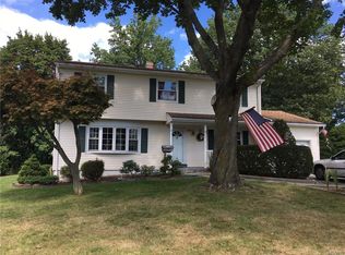 39 Ashwood Dr, Blauvelt, NY 10913