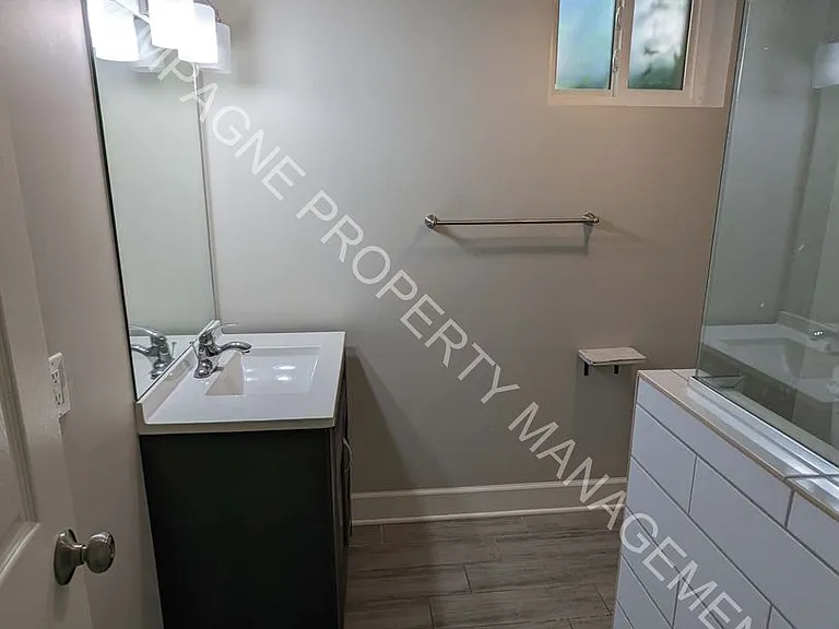 920 Ward Pkwy — Photo 6