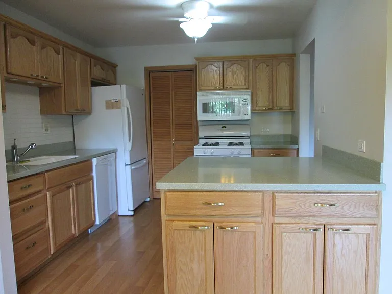 1106 Wildberry Ct #B1 — Photo 8