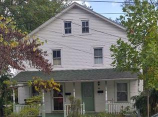11 Pine St #B, East Brunswick, NJ 08816