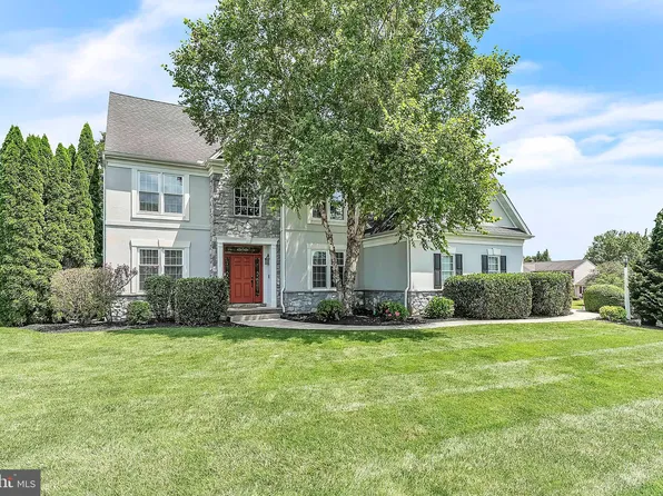 961 Buckwalter Rd, Lititz, PA 17543