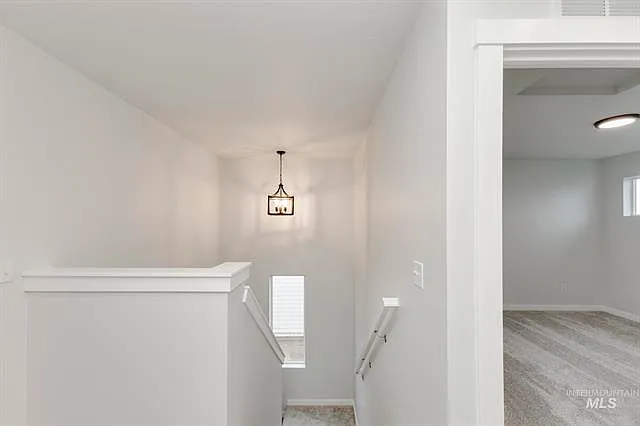 2204 S Border Way — Photo 8
