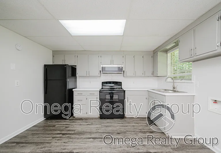 31 Indianwood Dr — Photo 9