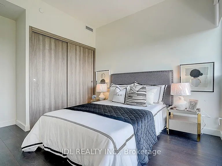 95 McMahon Dr #3102 — Photo 36