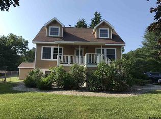 146 Homestead Rd, Saratoga Springs, NY 12866