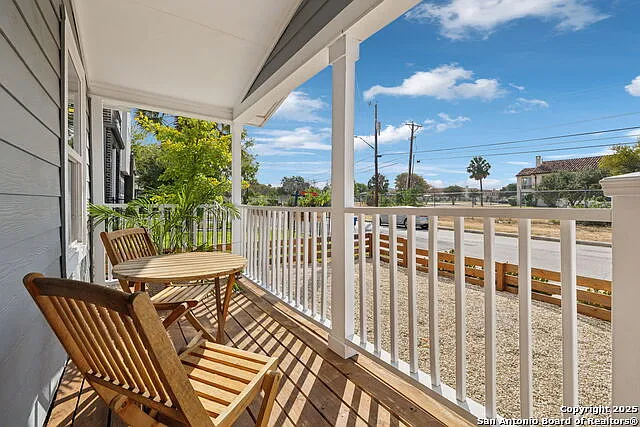 711 Eleanor Ave — Photo 5