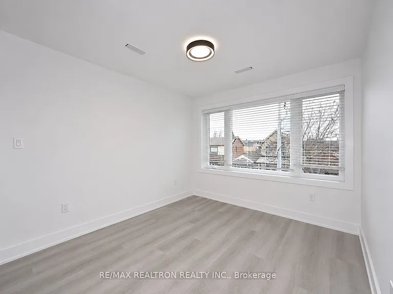 230 Boon Ave #5 — Photo 12