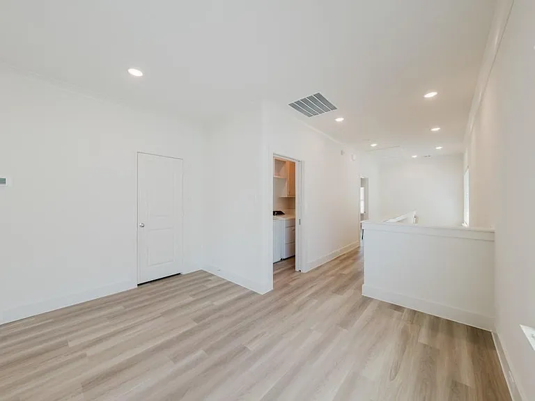 4630 March Ave — Photo 12