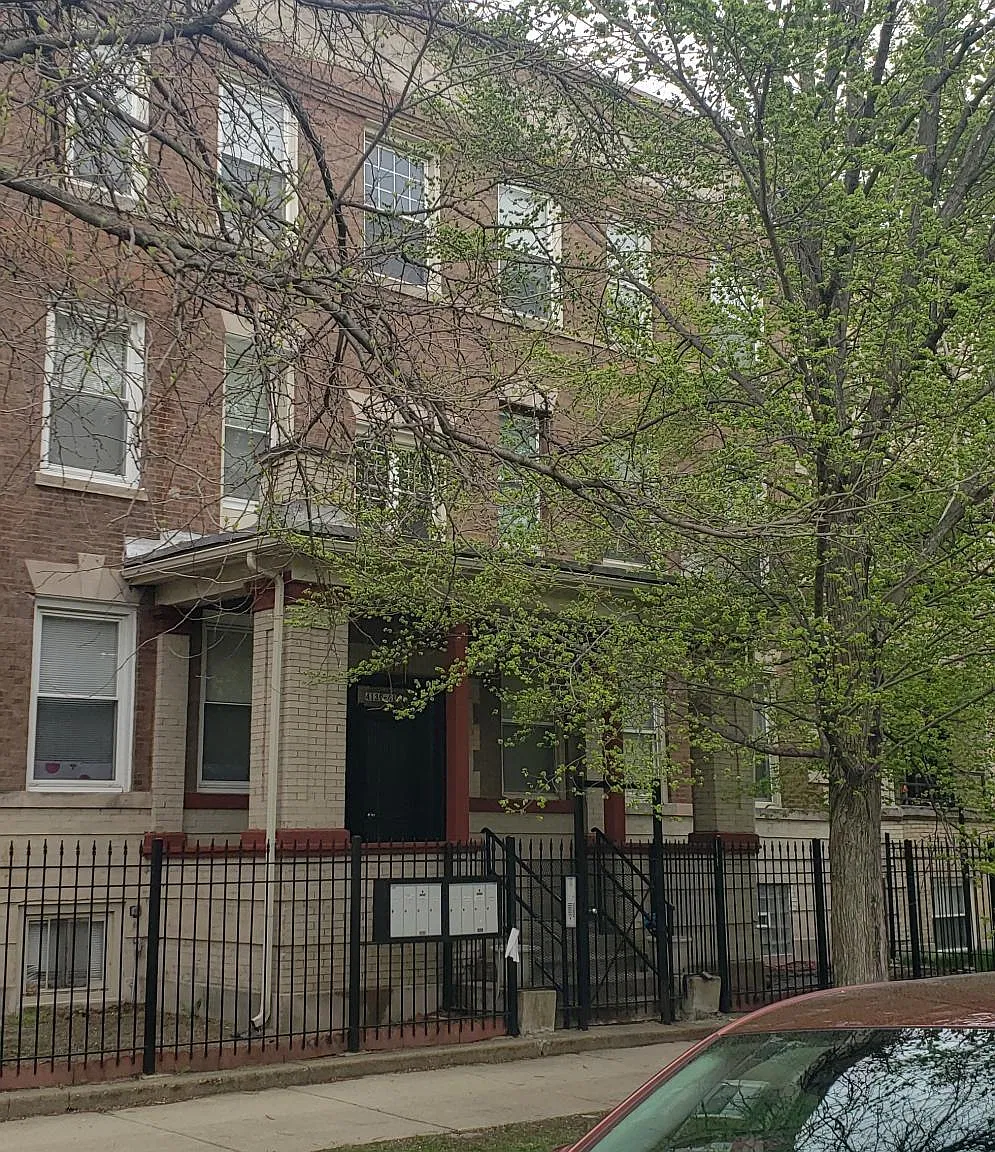 3 bed, $1,900 — Photo 3