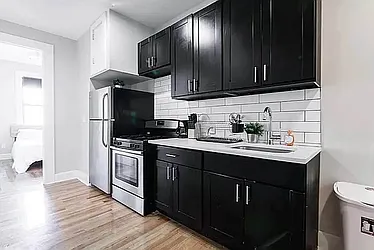 334 Central Avenue, #2R