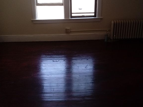 4th image of 437 S 7th Ave