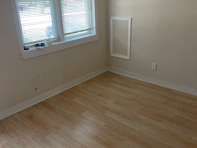 5 Cedar Ave #A — Photo 8