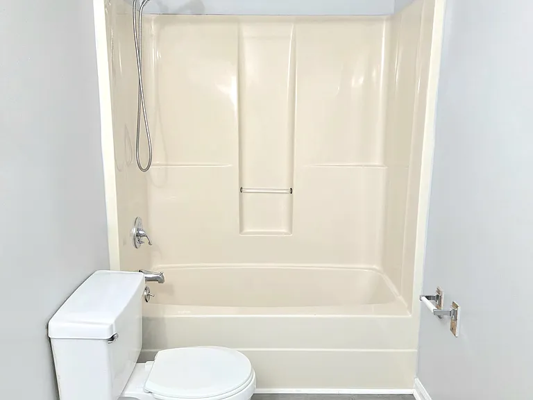1812 London Church Rd NE #2C — Photo 11