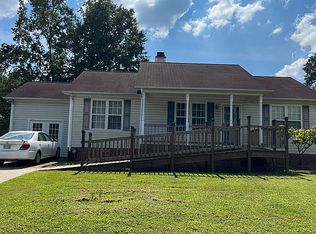 1520 Southtree Ln, High Point, NC 27263