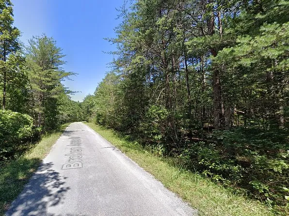 40 Broken Arrow Dr #197, Crossville, TN 38572