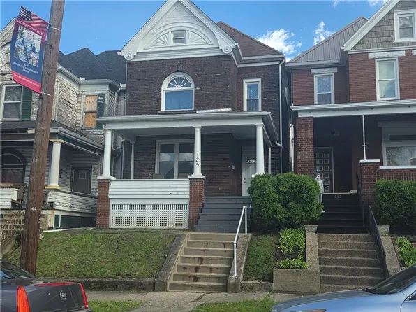 135 Farragut Ave, Vandergrift, PA 15690