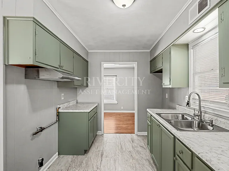 3751 Charles Dr — Photo 8