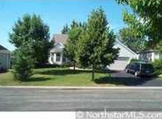 8441 Bryce Ct, Inver Grove Heights, MN 55076