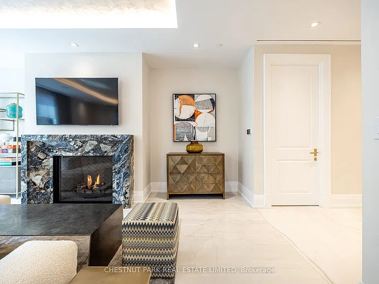 77 Clarendon Ave #302 — Photo 3