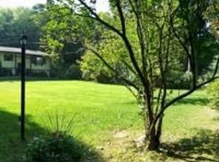 419 Lake Shore Rd, Putnam Valley, NY 10579