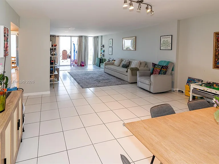 9341 Collins Ave #907 — Photo 20