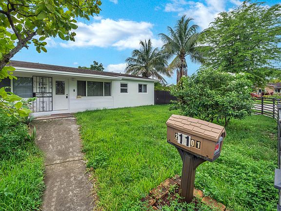 5th image of 21101 NW 29TH Avenue