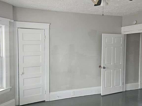 5th image of 10321 Kempton Ave #3
