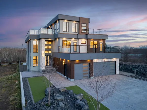 4111 Whispering River Dr NW, Edmonton, AB T6W 2E1