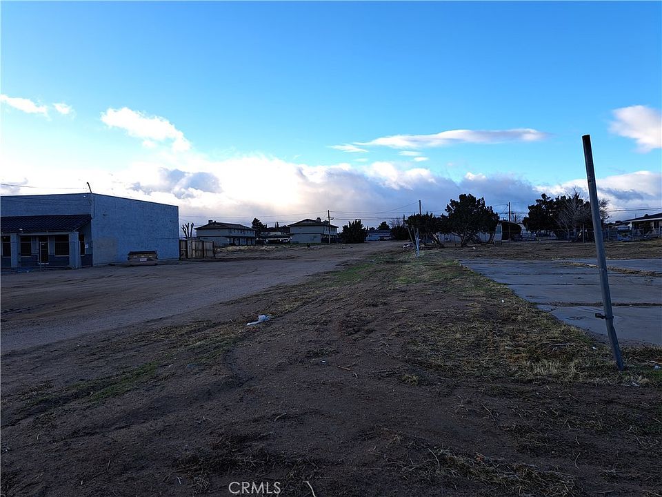 1st image of 0 Walnut St #16