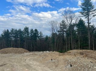 17 Conway Ln, Foxboro, MA 02035