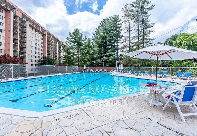 3800 Powell Ln #727 — Photo 36