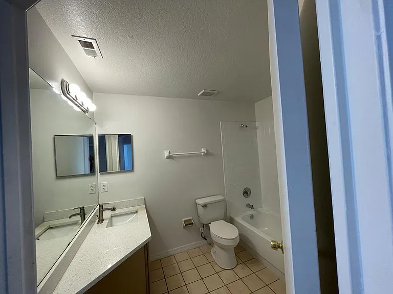 8231 Fort Thomas Way — Photo 16