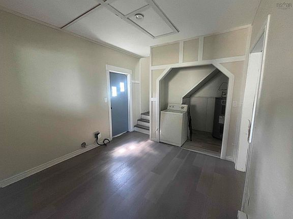 4th image of 24 Catherine St