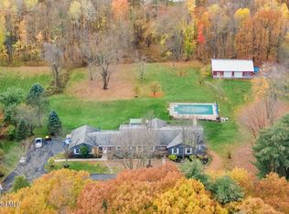 51 New Rd, East Greenbush, NY 12061