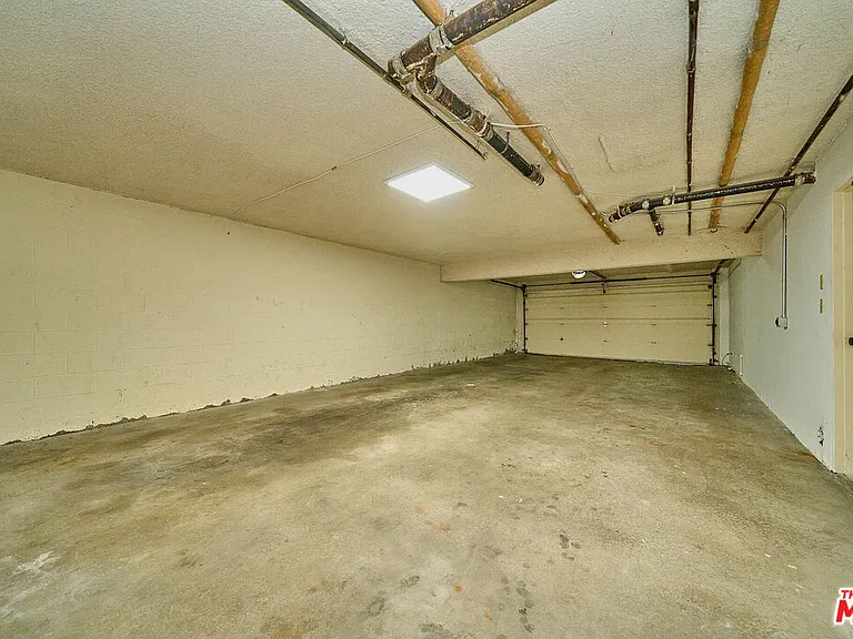 840 18th St #1 — Photo 31