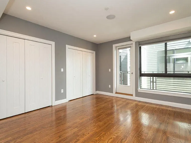339 D St — Photo 12
