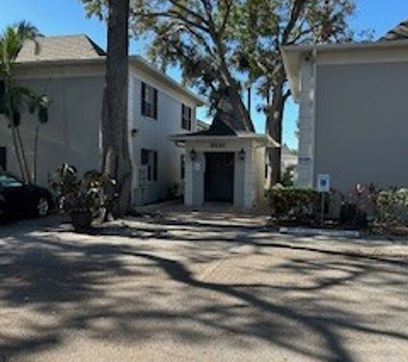 1st image of 5221 S Bayshore Blvd #7