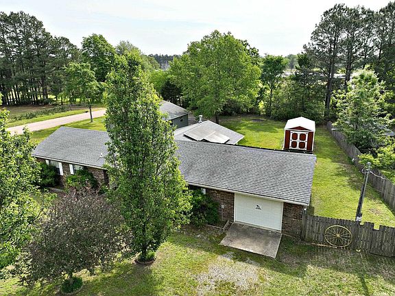 5th image of 2702 Griffith Dr