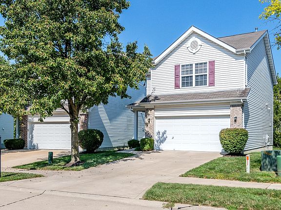 3rd image of 1607 Hurstborough Manor Dr