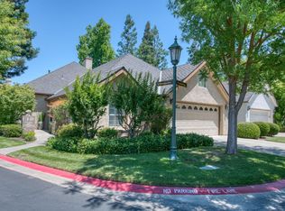 2826 W Brentford Ct, Fresno, CA