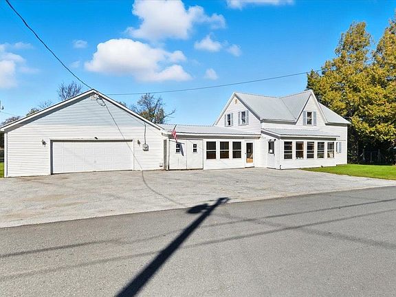 2nd image of 455 Hardwood Hill