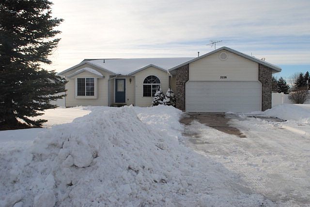 1st image of 2228 S Eagle Pointe Dr