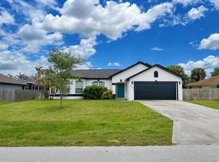 2592 SW National Circle, Port St Lucie, FL 34953
