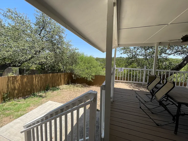 21206 Villa Madama — Photo 32